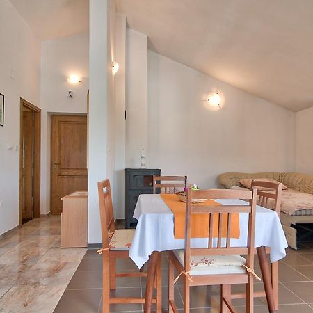 Apartment Maja Štinjan Esterno foto