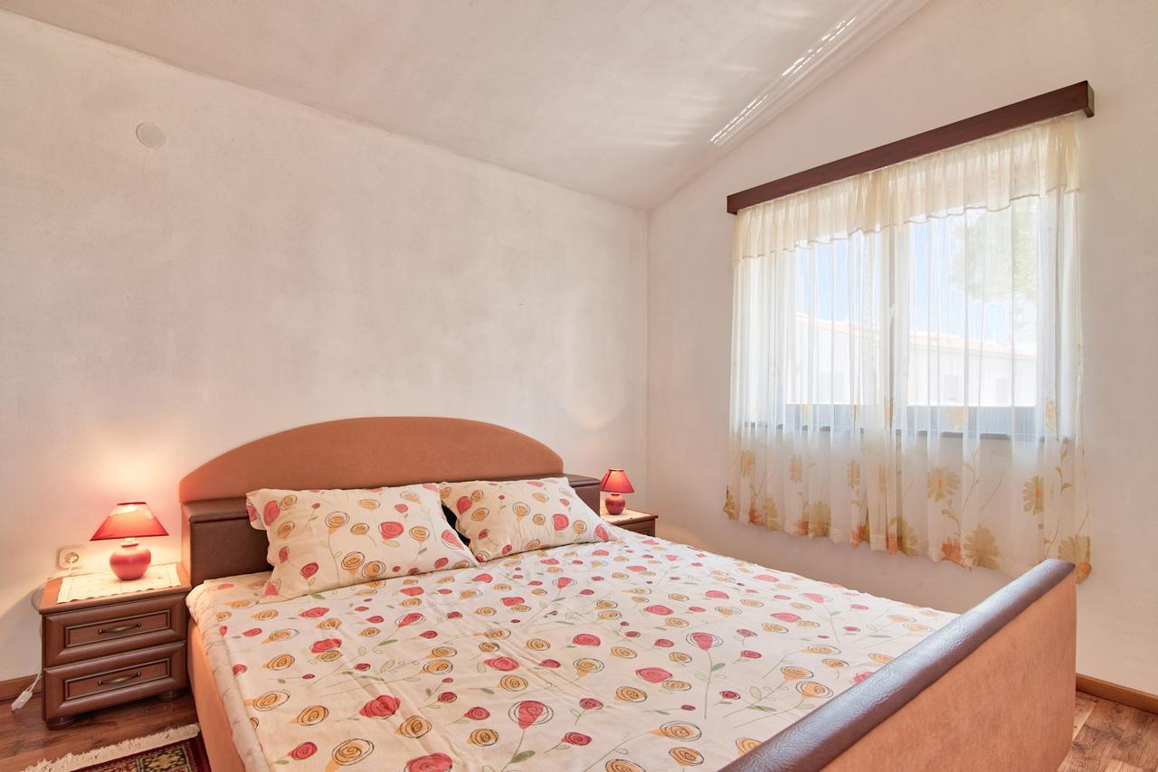 Apartment Maja Štinjan Esterno foto