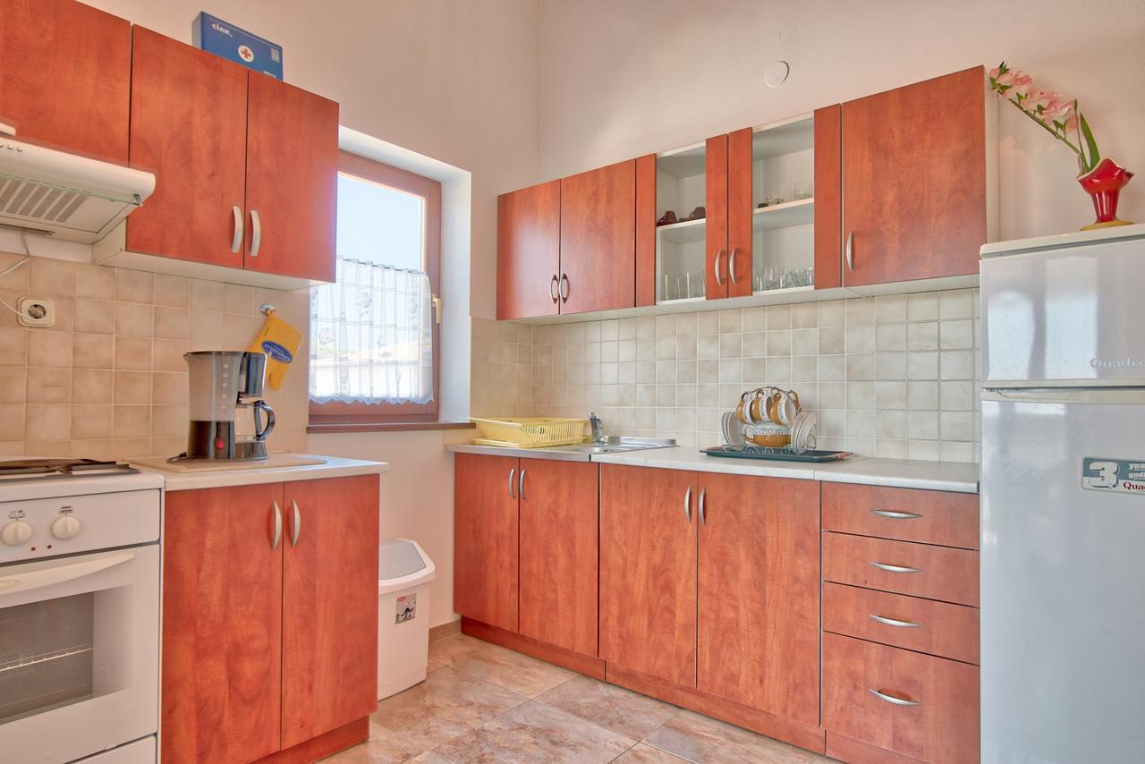 Apartment Maja Štinjan Esterno foto
