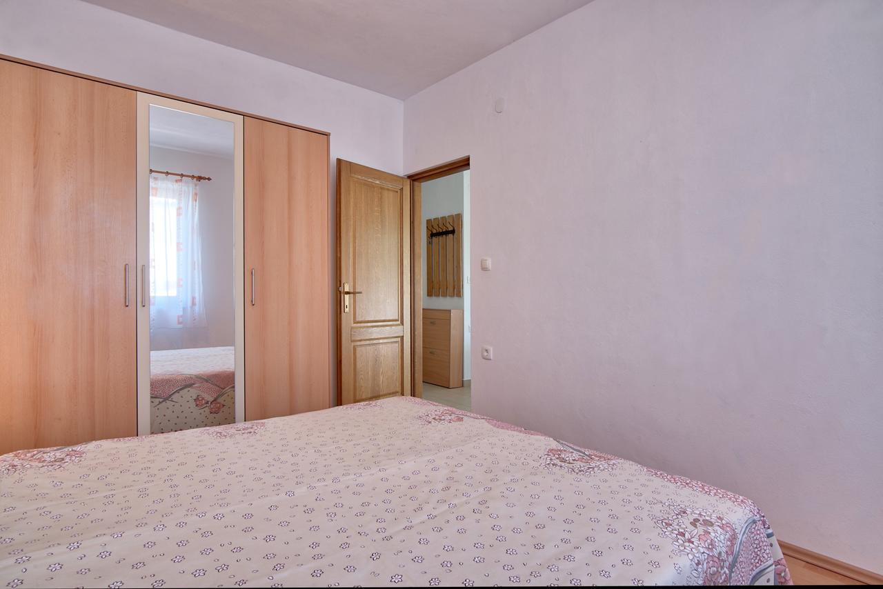 Apartment Maja Štinjan Esterno foto
