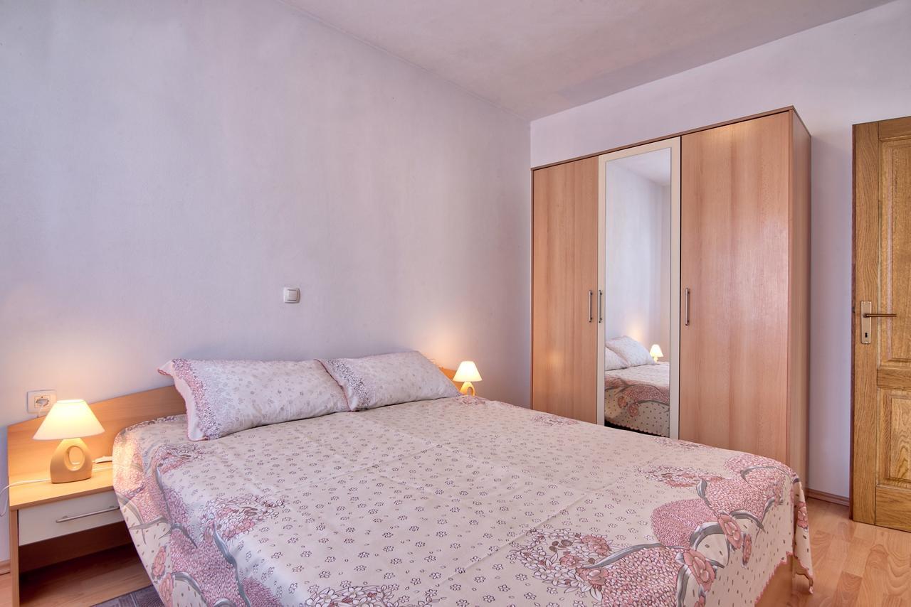 Apartment Maja Štinjan Esterno foto